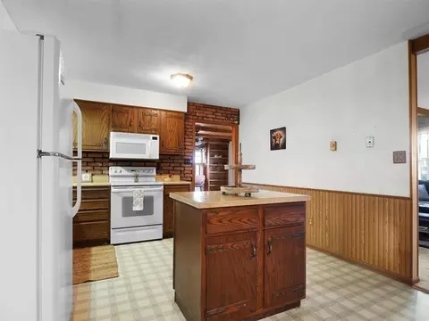 Kitchen - 7200 Sutton Rd, Arcadia, NY 14489 photo 5 of 7