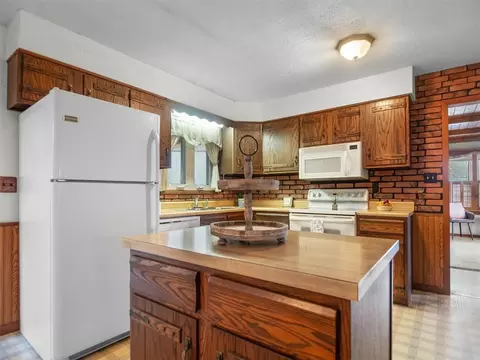 Kitchen - 7200 Sutton Rd, Arcadia, NY 14489 photo 7 of 7