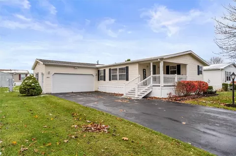 1011 Gypsum Mills St #C031, Victor, NY 14564