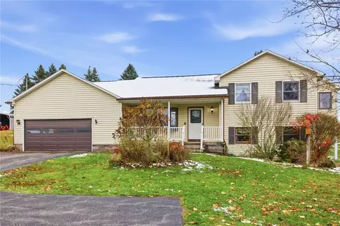 2848 Graney Rd, Caledonia, NY 14423