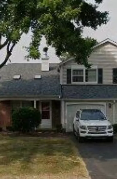 67 Old Pine Ln, Greece, NY 14615
