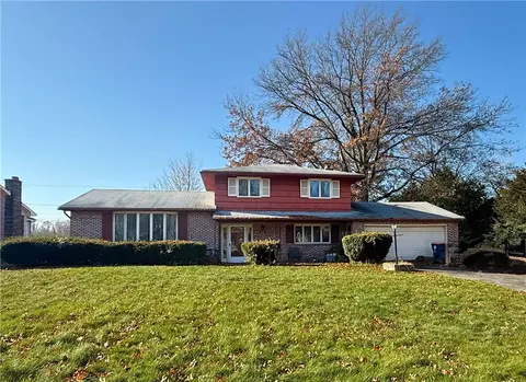 223 Mascot Dr, Greece, NY 14626