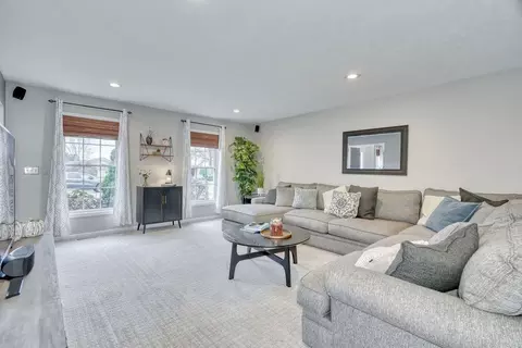 Living - 1027 Pondbrook Pt, Webster, NY 14580 photo 3 of 7