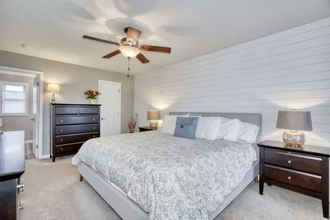 Bedroom - 1027 Pondbrook Pt, Webster, NY 14580 photo 2 of 6