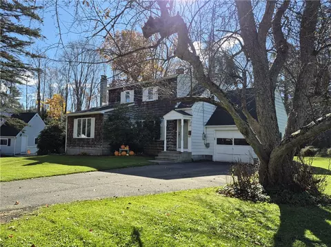 55 Overlook Dr, Sidney, NY 13838