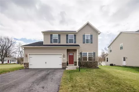 3 Saldo Ln, Penfield, NY 14526