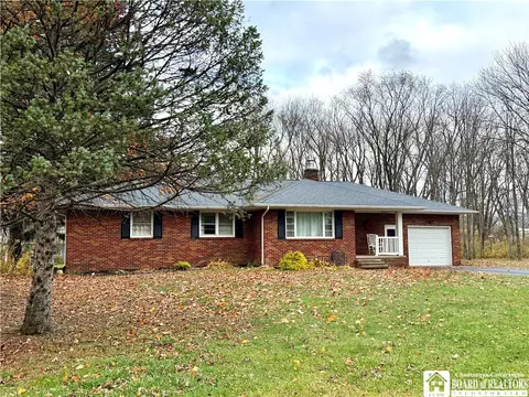 3806 Franklin Ave, Dunkirk, NY 14048