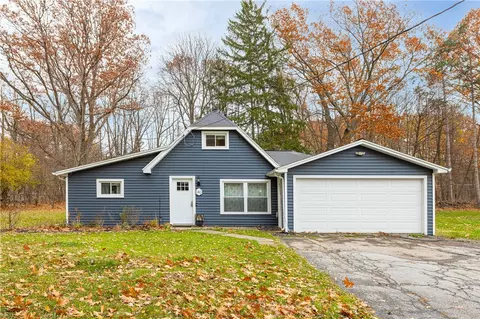 140 Norman Rd, Rochester, NY 14623
