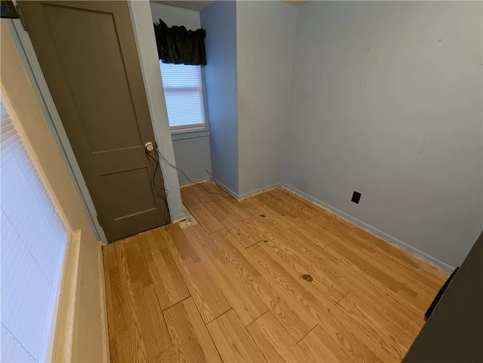 160 Jordan Ave, Gates, NY 14606 | MLS# R1651643 | 10 Photos - Movoto