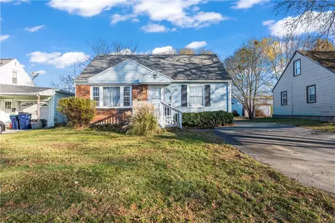 128 Ridgecrest Rd, Greece, NY 14626