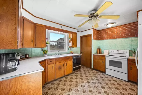 Kitchen - 46 Shuler St, Lyons, NY 14489 photo 1 of 6