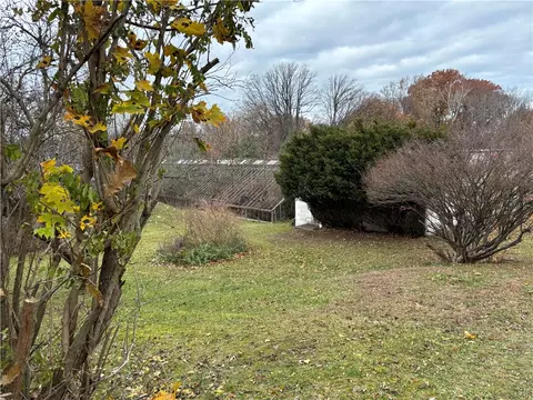 Exterior - 1339 Stanton Ln, Irondequoit, NY 14617 photo 8 of 10