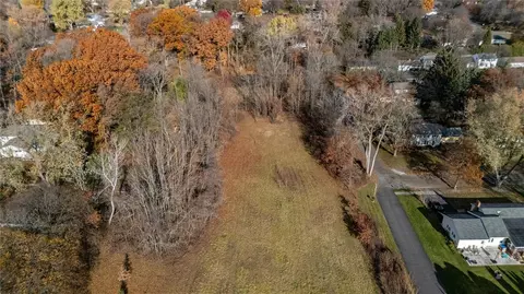 View/Area - 1339 Stanton Ln, Irondequoit, NY 14617 photo 4 of 9