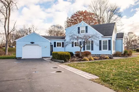 41 Springbrook Dr, Chili, NY 14514