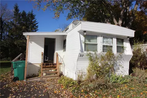 2880 Macedon Center Rd, Palmyra, NY 14522
