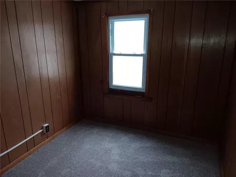Bedroom - 16 Wright Ave, Auburn, NY 13021 photo 3 of 5