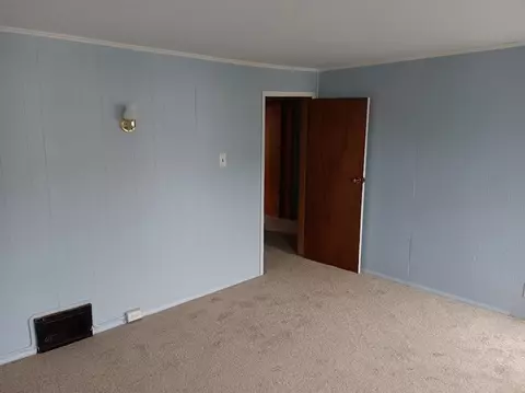 Bedroom - 16 Wright Ave, Auburn, NY 13021 photo 2 of 5