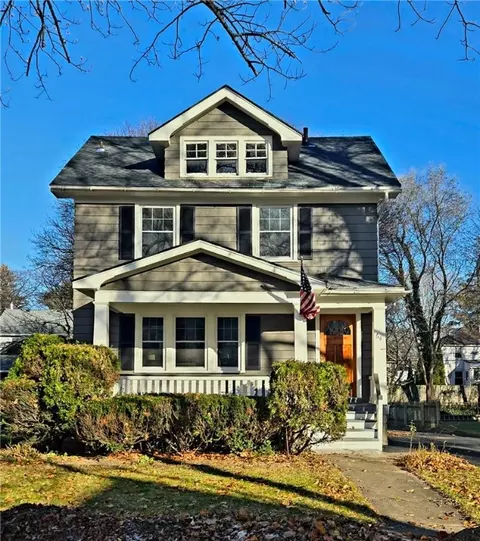 64 Colonial Rd, Rochester, NY 14609