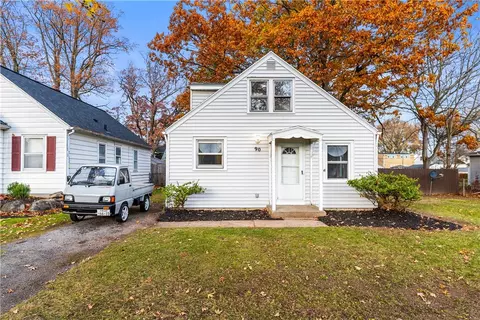 90 Eastland Rd, Rochester, NY 14616