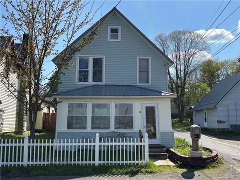 96 Yarnell St, Kane, PA 16735