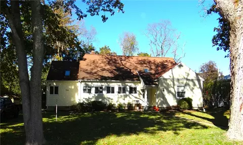 77 Evergreen Ave, Elmira, NY 14905