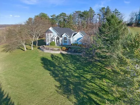 1386 Macedon Center Rd, Macedon, NY 14502