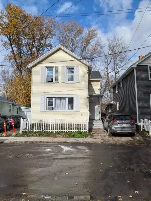 26 Skuse St, Rochester, NY 14605