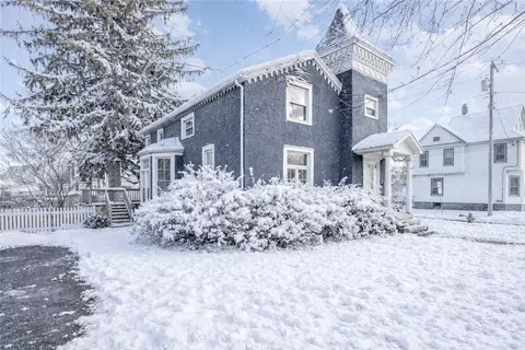 86 Nelson St, Auburn, NY 13021