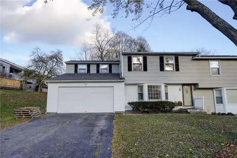 34 Belinda Cres, Perinton, NY 14450