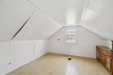 Bedroom - 50 Bennett Ave, Irondequoit, NY 14609 photo 6 of 7