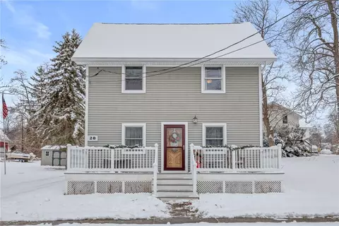 28 W Lake Rd, Jerusalem, NY 14418