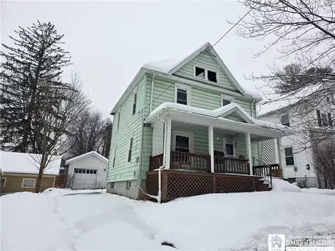 11 Dearing Ave, Jamestown, NY 14701
