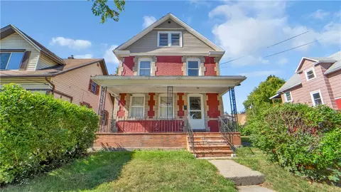 61 Crombie St, Rochester, NY 14605