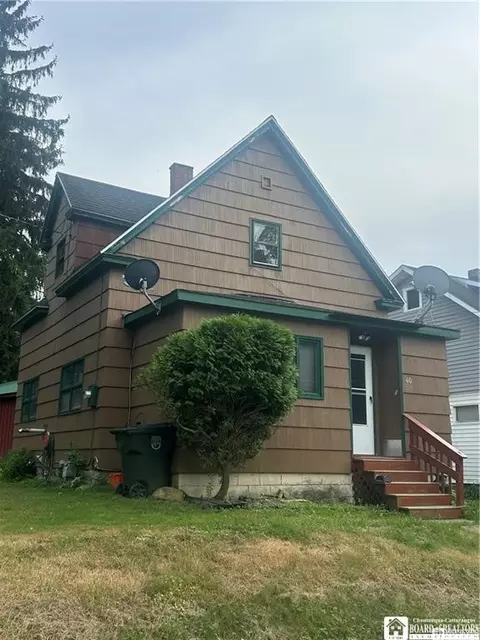 40 Martin Rd, Jamestown, NY 14701