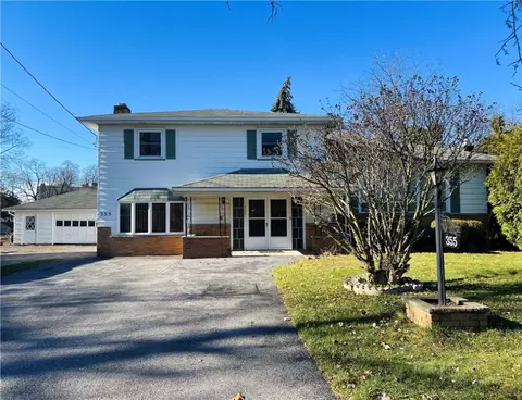 355 Taft Ave, Irondequoit, NY 14609