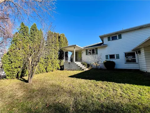 355 Taft Ave, Irondequoit, NY 14609 photo 9