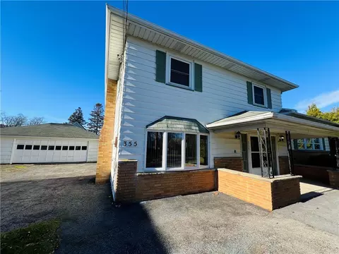 355 Taft Ave, Irondequoit, NY 14609 photo 2
