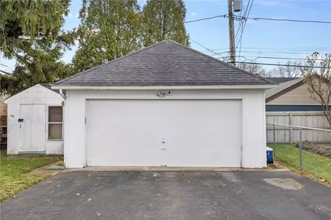 Exterior - 49 Vinton Rd, Irondequoit, NY 14622 photo 9 of 12
