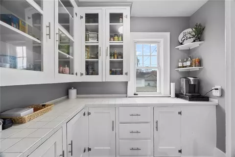 Kitchen - 49 Vinton Rd, Irondequoit, NY 14622 photo 5 of 8
