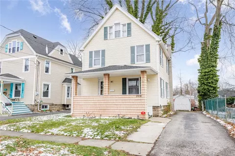 208 Ross St, Batavia, NY 14020
