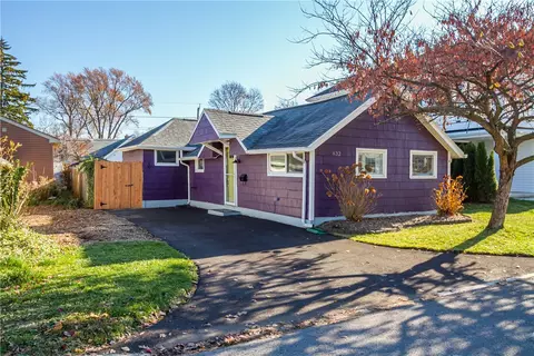 832 Washington Ave, Irondequoit, NY 14617