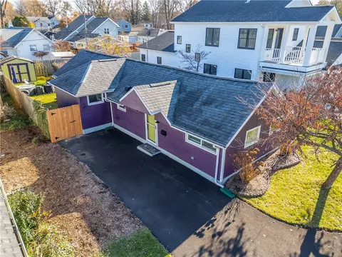 Exterior - 832 Washington Ave, Irondequoit, NY 14617 photo 6 of 6