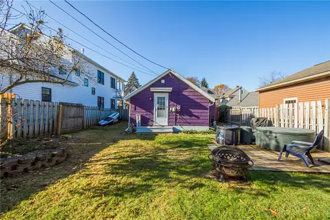 Exterior - 832 Washington Ave, Irondequoit, NY 14617 photo 4 of 6