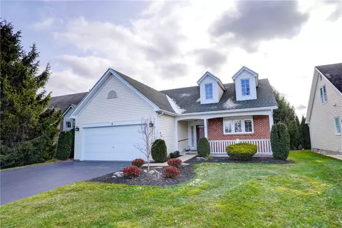 5 Killeen Dr, Perinton, NY 14450