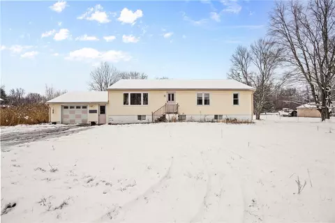 2466 Reed Rd, Waterloo, NY 13165