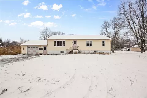 2466 Reed Rd, Waterloo, NY 13165