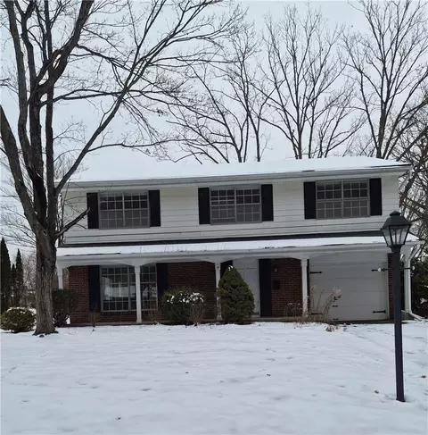 15 Grannan Dr, Corning, NY 14830