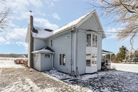 6004 Decker Rd, Livonia, NY 14487