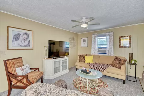 Living - 250 Webster Rd, Webster, NY 14580 photo 5 of 5
