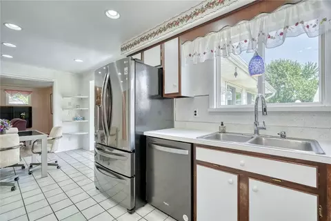 Kitchen - 250 Webster Rd, Webster, NY 14580 photo 5 of 8